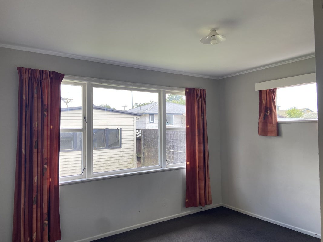 51 Tuhikaramea Road, Dinsdale, Hamilton - Carousel 14