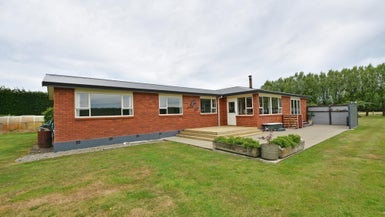 16 Gardiner Road, Kennington, Invercargill - Carousel 1