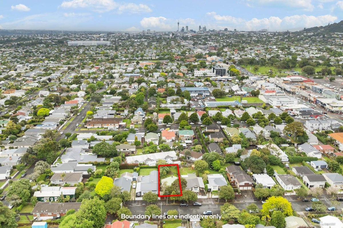 17 Carmen Avenue, Mount Eden, Auckland City, Auckland - Carousel 13
