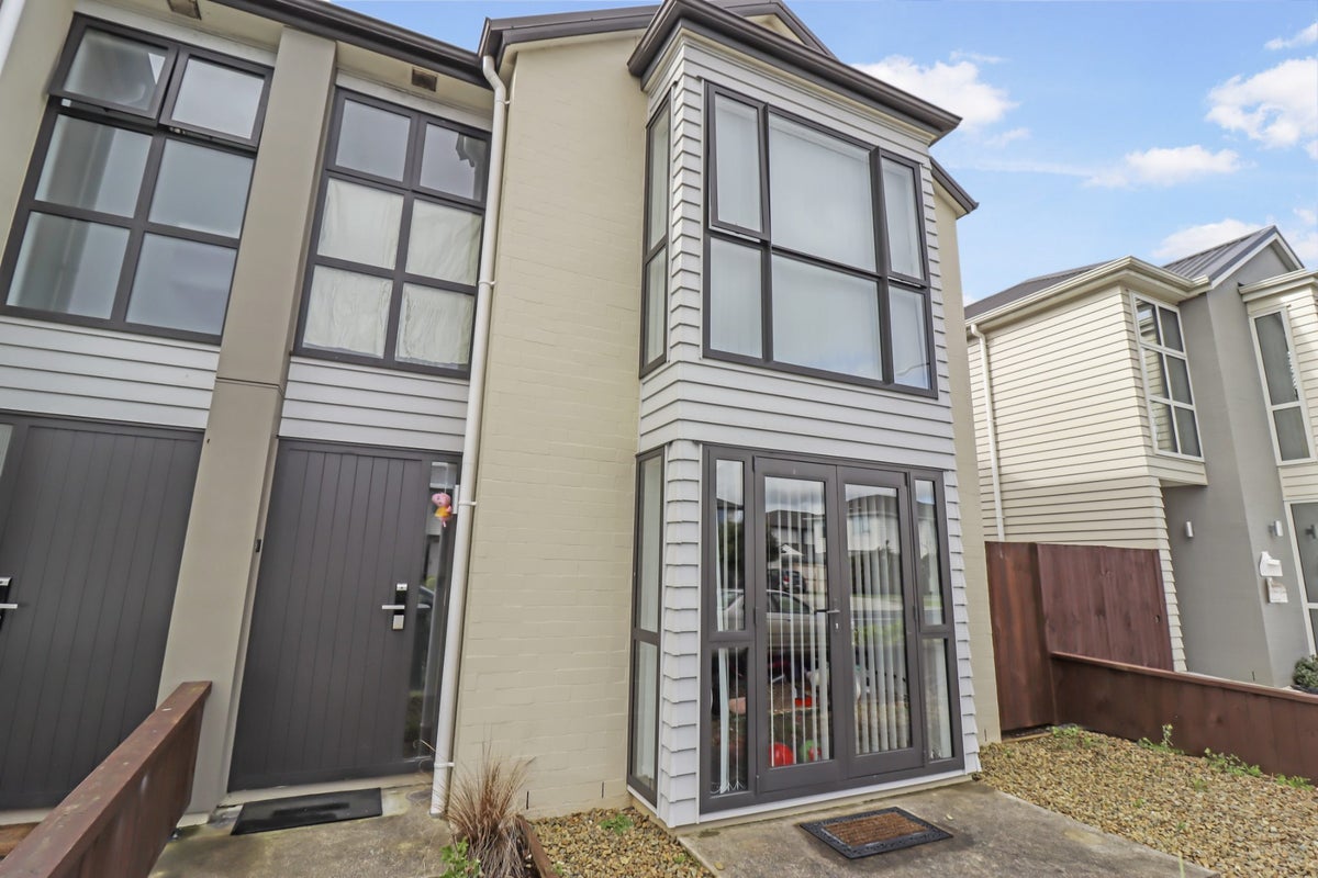48 Kauri Drive, Takanini, Auckland - Carousel 6