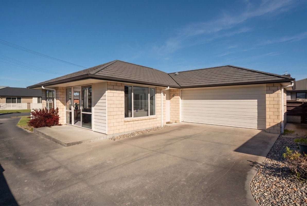 15A Mitchell Street, Greerton, Tauranga - Carousel 1