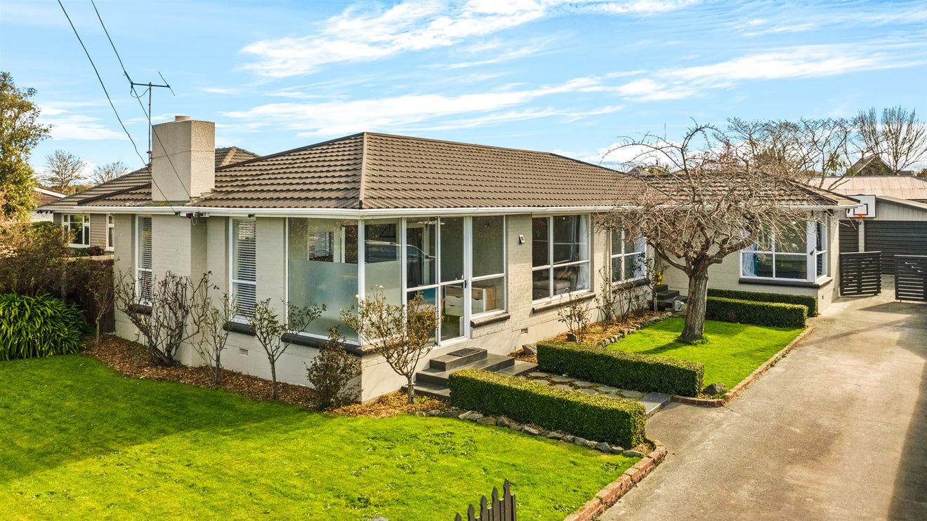 19 Gardiners Road, Bishopdale, Christchurch - Carousel 1
