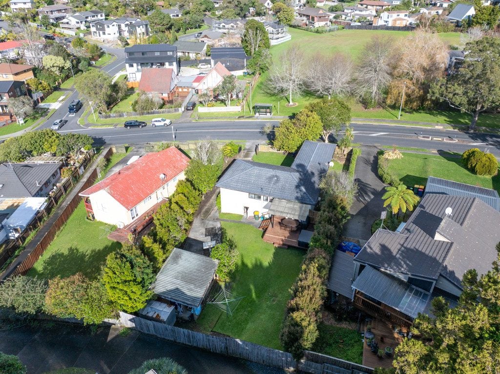 108 Oaktree Avenue, Browns Bay, Auckland - Carousel 11