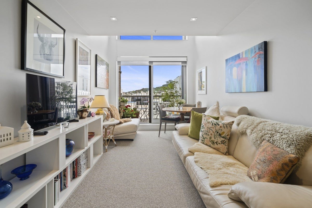 5E/10 Lorne Street, Te Aro, Wellington - Carousel 2