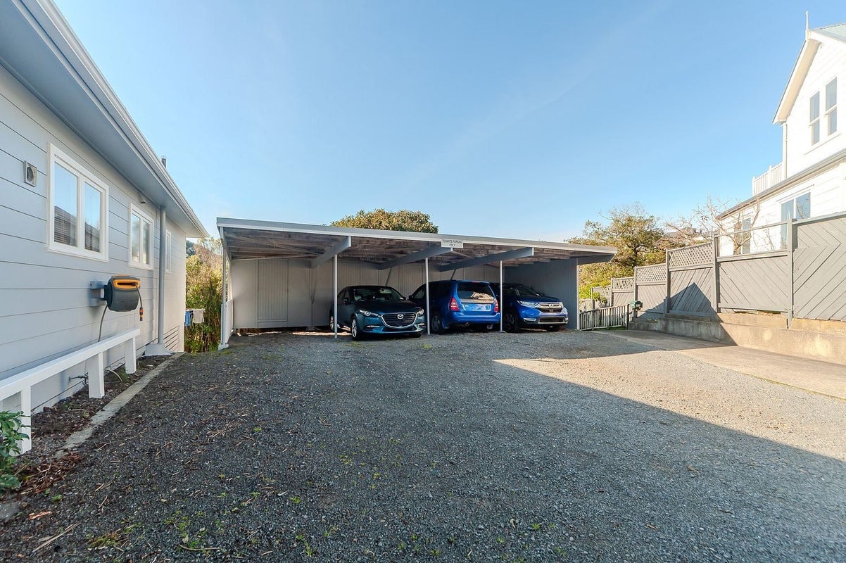 31 Hanover Street, Wadestown, Wellington - Carousel 2