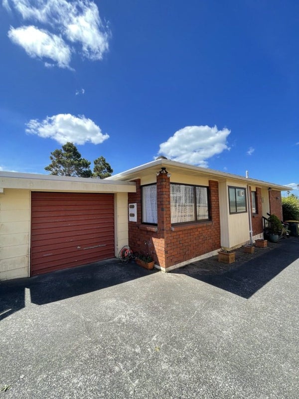 2/21 Drake Street, Howick, Auckland - Carousel 2
