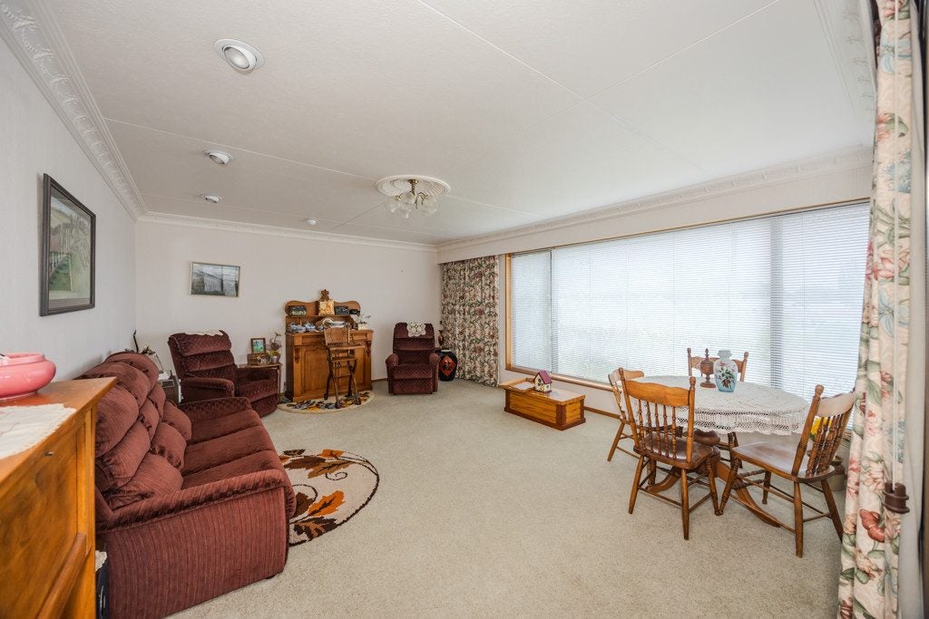 11 Mersey Street, South Hill, Oamaru - Carousel 2