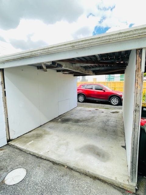 1 Bendale Place, Papatoetoe, Auckland - Carousel 2
