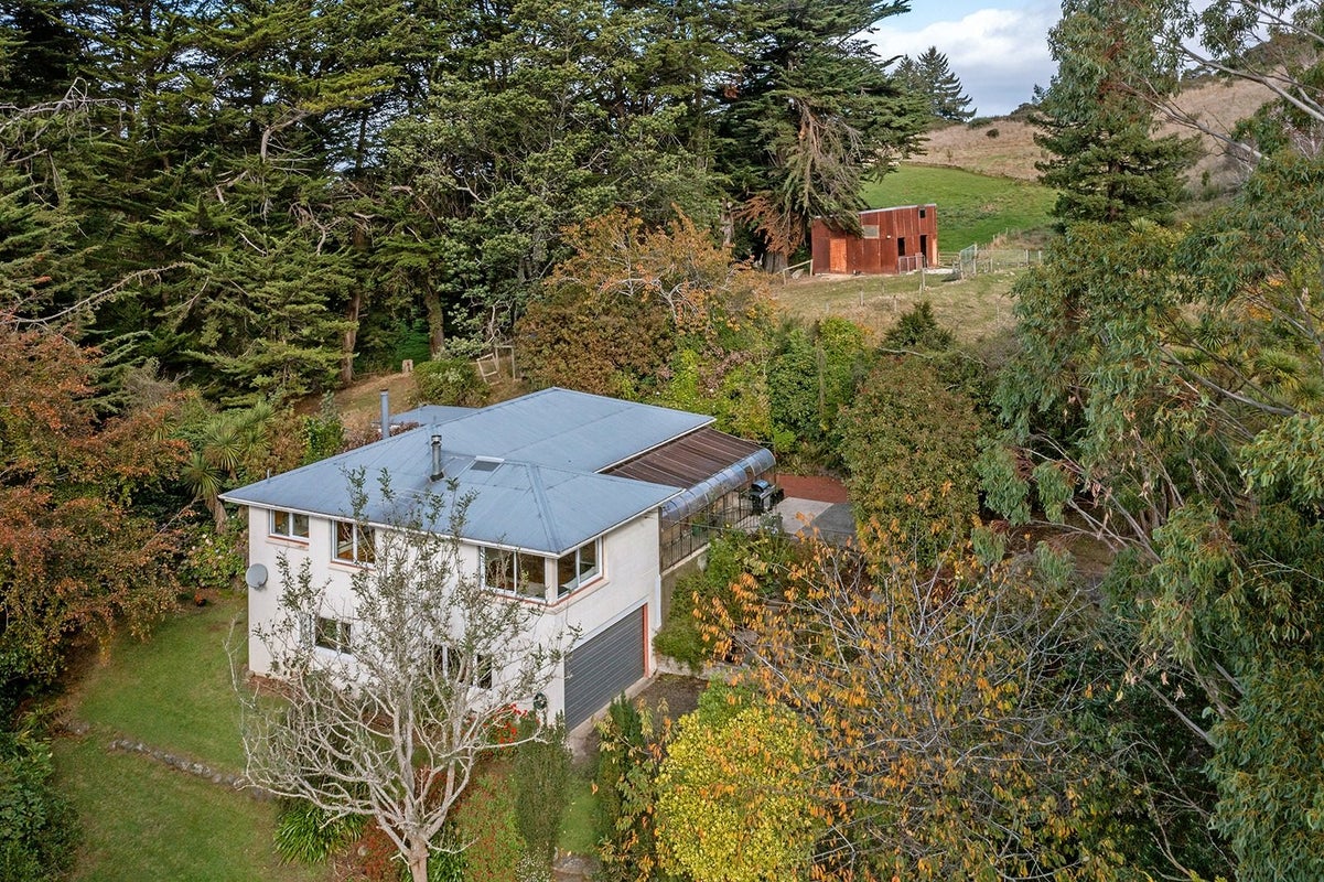 33 Ettrick Street, Glenross, Dunedin - Carousel 1