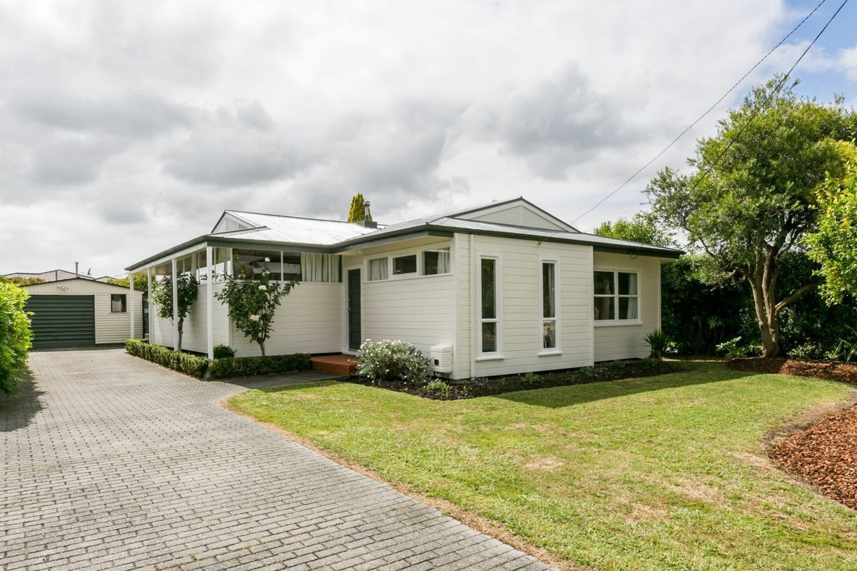 1108 Allenby Street, Akina, Hastings - Carousel 1