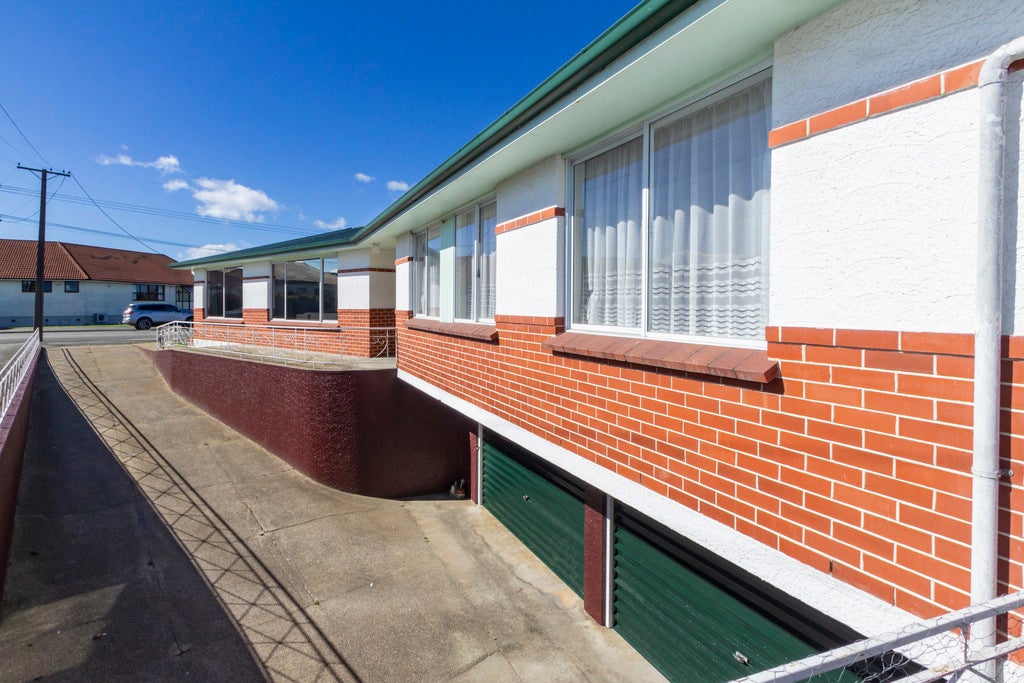 51 Redcastle Road, Oamaru North, Oamaru - Carousel 17
