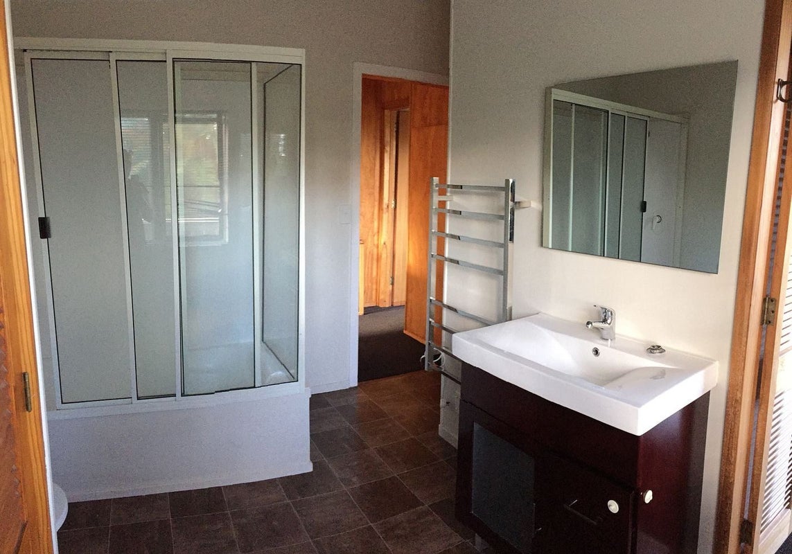 145 Shaw Road, Oratia, Auckland - Carousel 20