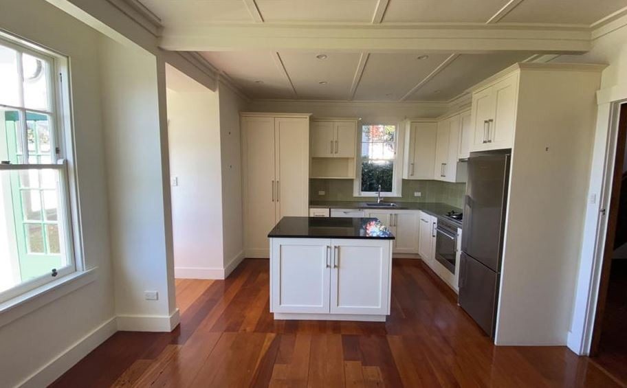 57 The Crescent, Roseneath, Wellington - Carousel 2