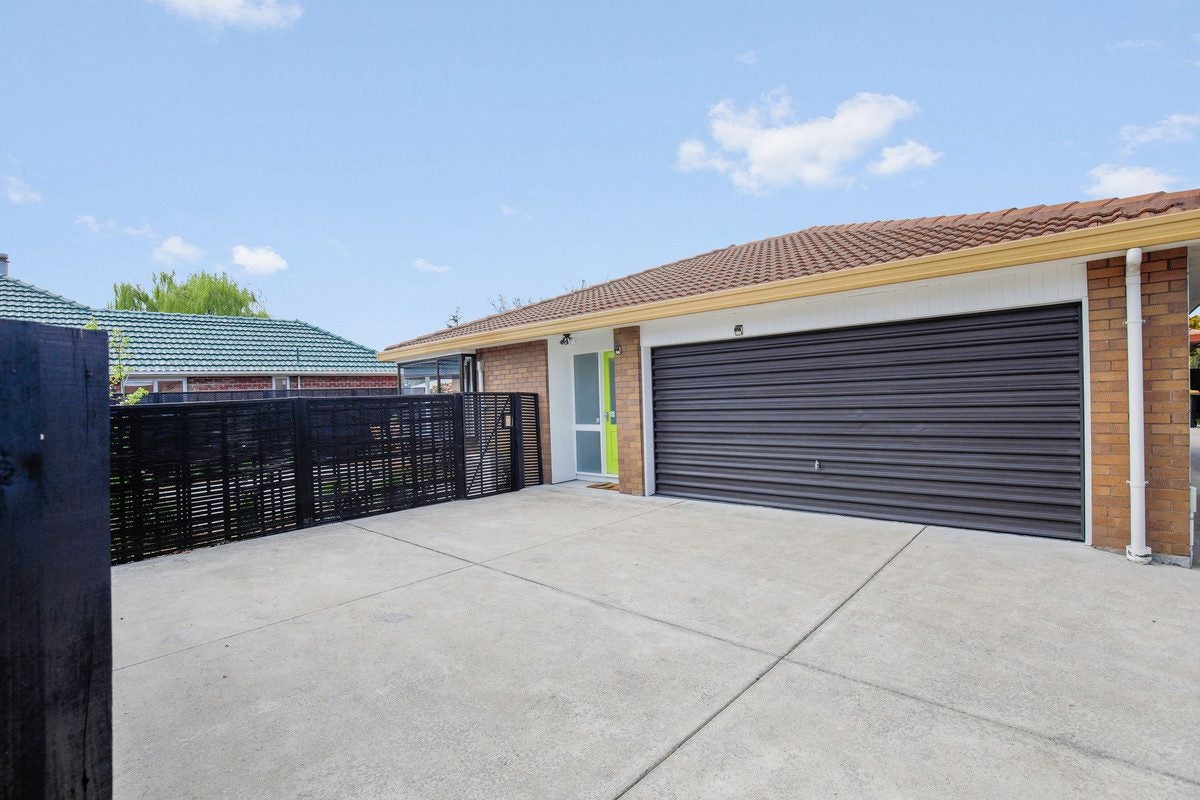 2/358 Greers Road, Bishopdale, Christchurch - Carousel 1