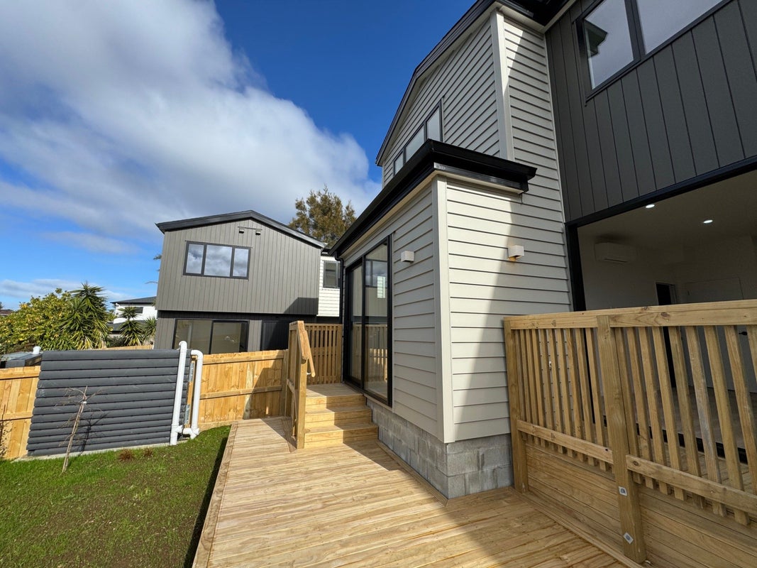 12 Karo Place, Glendene, Auckland - Carousel 16