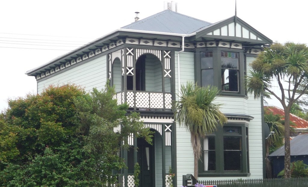 64 Queen Street, Westport, Westport - Carousel 1