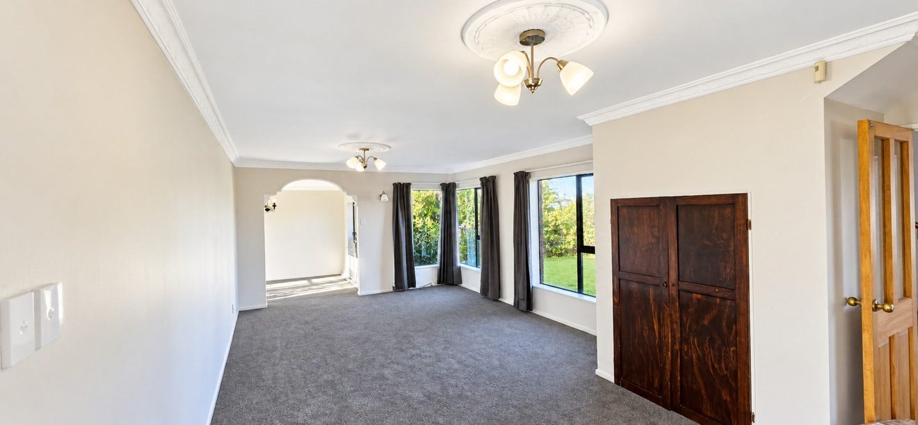 2 Eclipse Lane, Whitby, Porirua, Wellington - Carousel 2