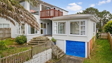 95 Sunrise Avenue, Murrays Bay, Auckland - Carousel 1