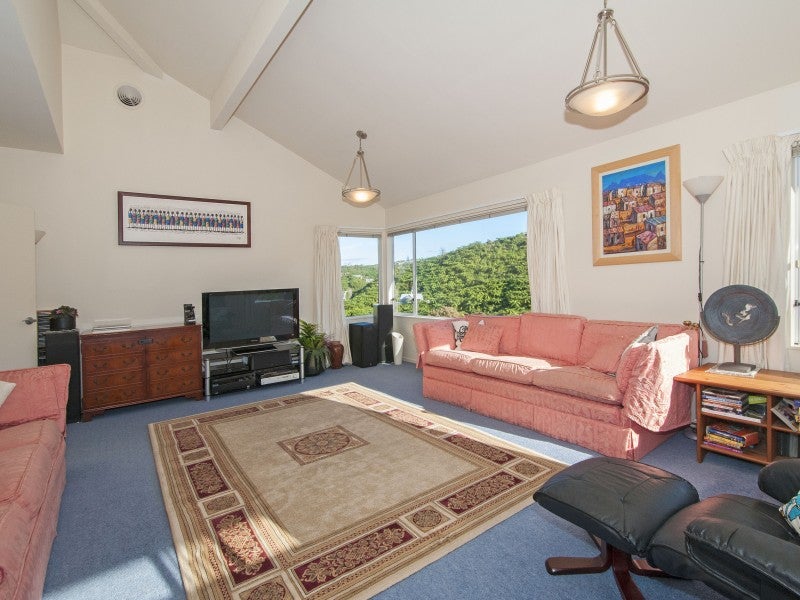 189 Tirohanga Road, Tirohanga, Lower Hutt - Carousel 2