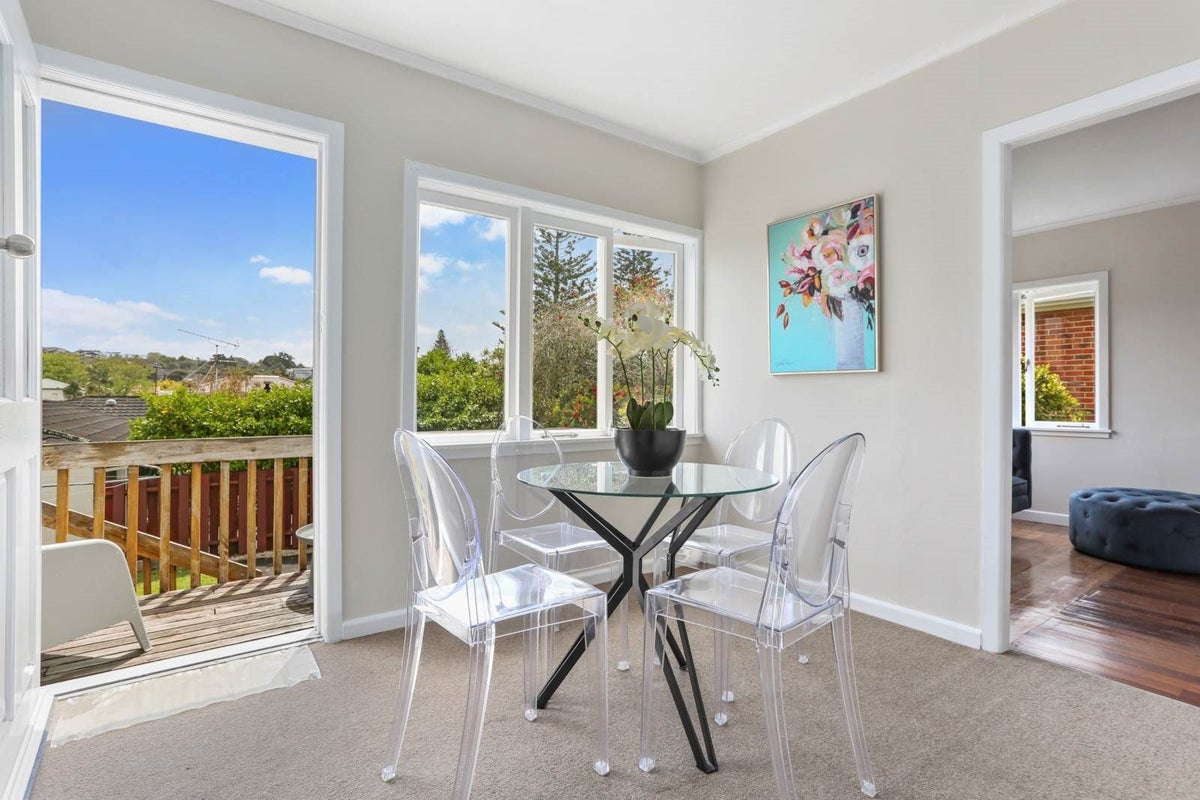 1/4 Napoleon Avenue, Milford, Auckland - Carousel 2