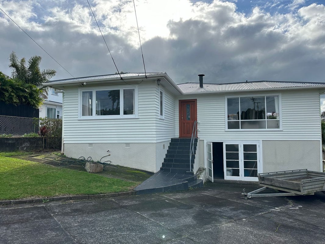 28 Methuen Road, Avondale, Auckland - Carousel 1