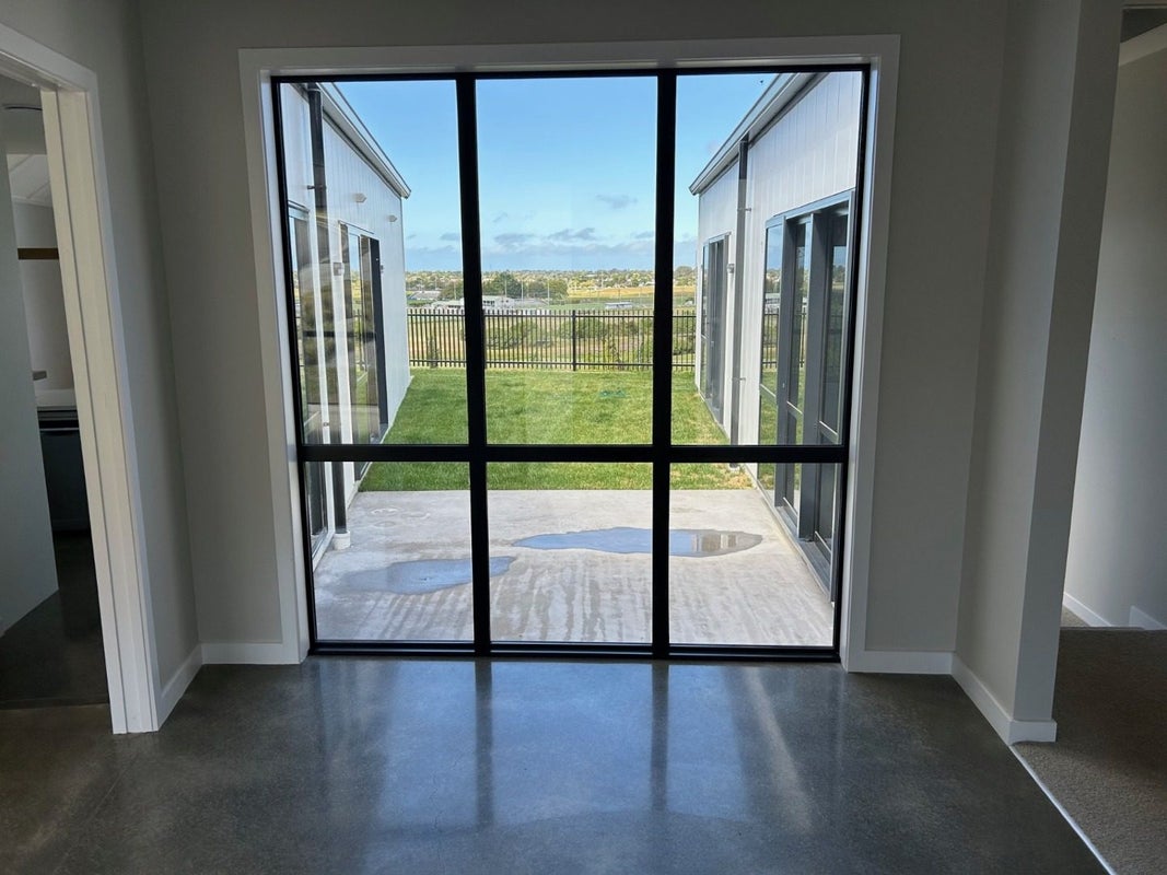 75 Oak Road, Poraiti, Napier - Carousel 20