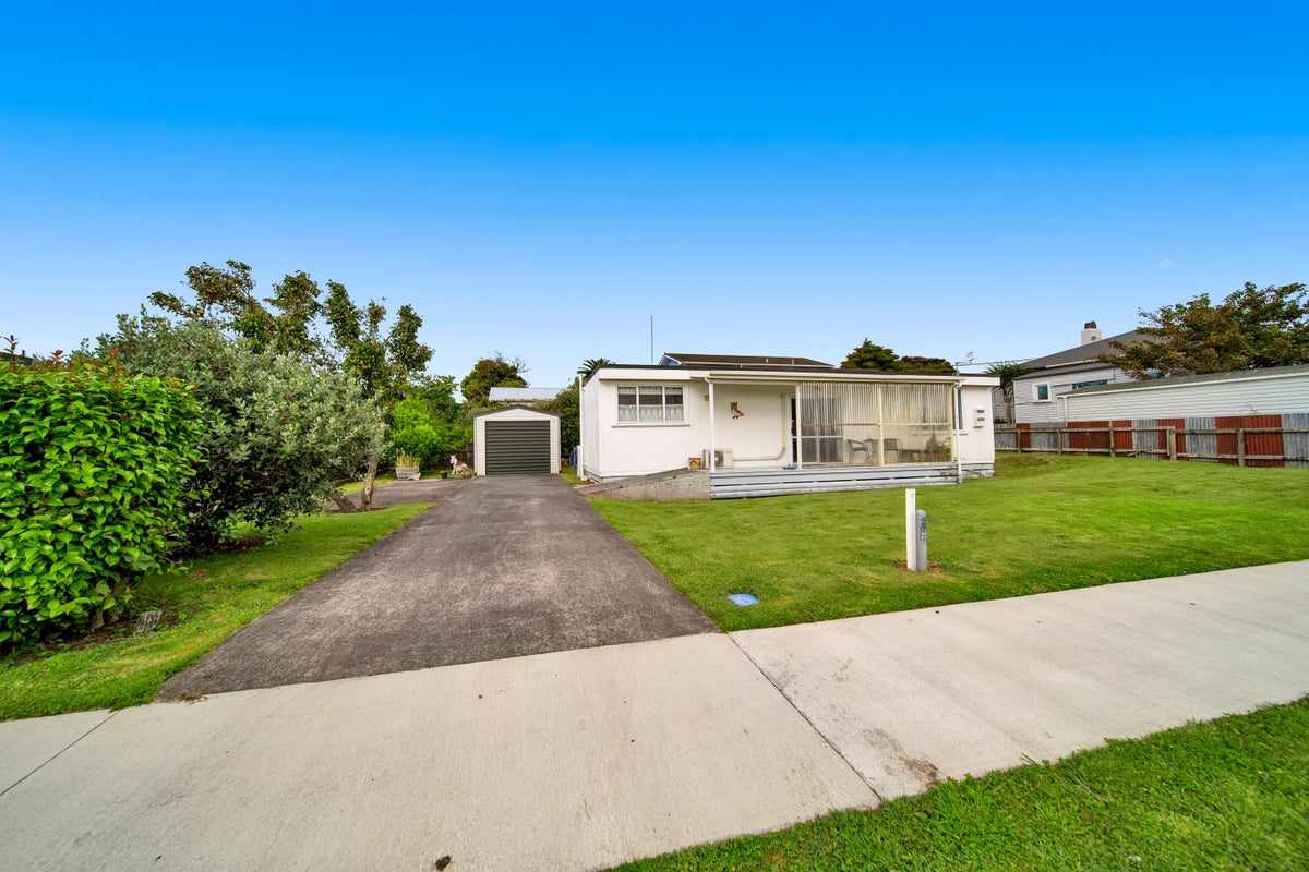 31A Campbell Street, Hawera - Carousel 17