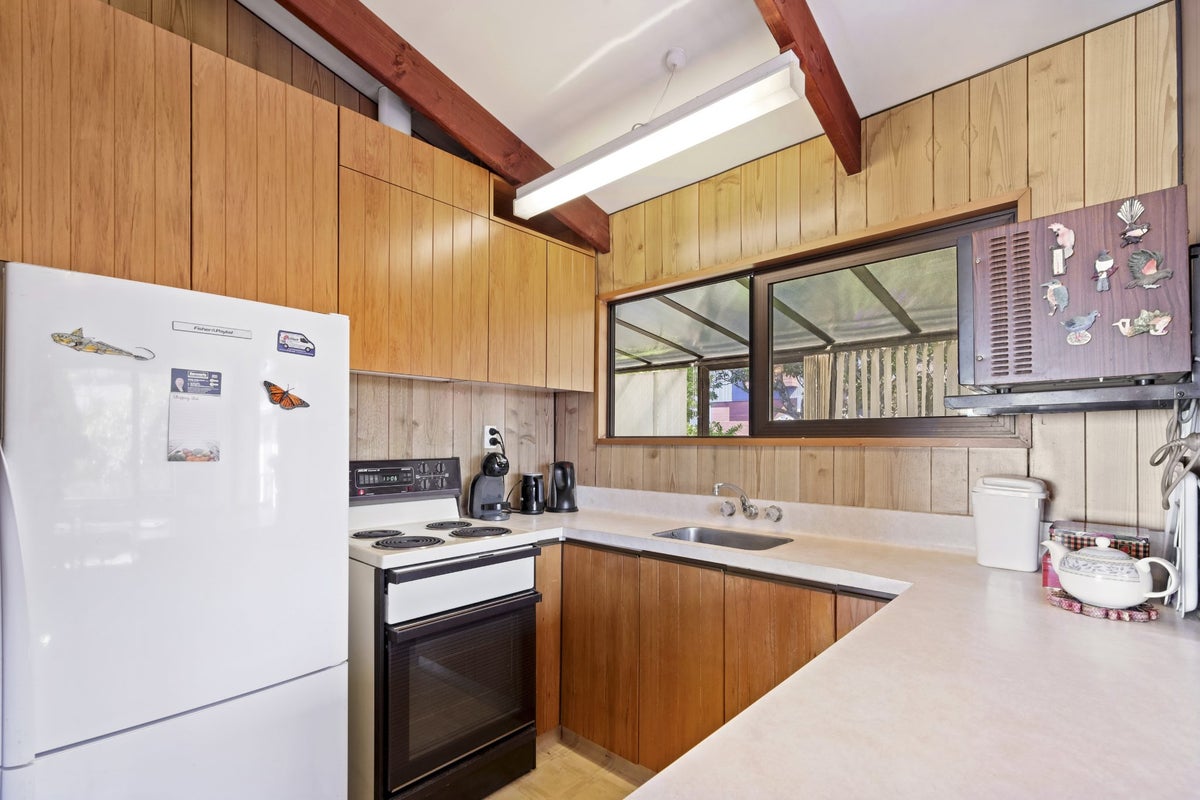 4 Tainui Rise, Gore Bay, Cheviot - Carousel 2