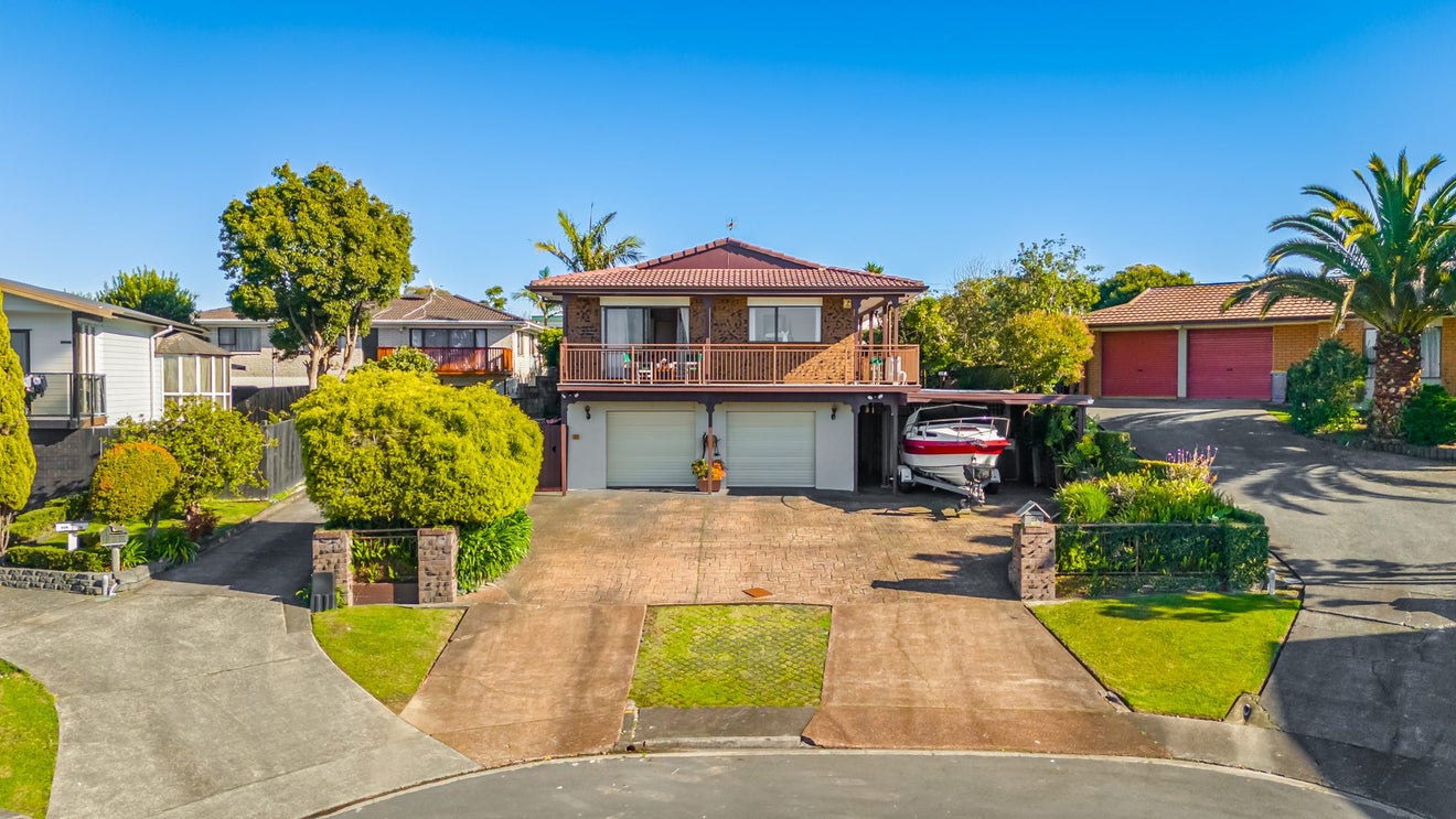 21 Darlington Place, Glendene, Auckland - Carousel 46