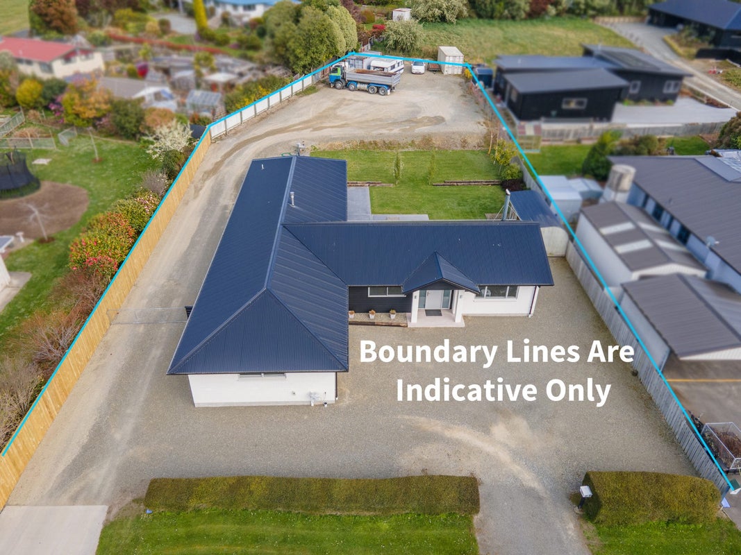 17 Gordon Street, Weston, Oamaru - Carousel 1