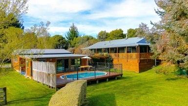 15 Caversham Road, Westmere, Whanganui - Carousel 1