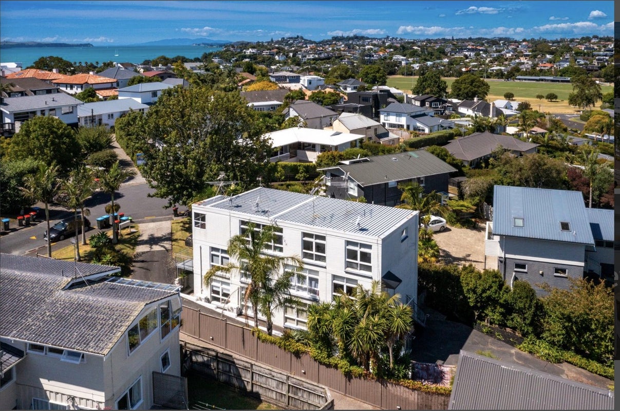 5/27 Piccadilly Place, Kohimarama, Auckland - Carousel 2