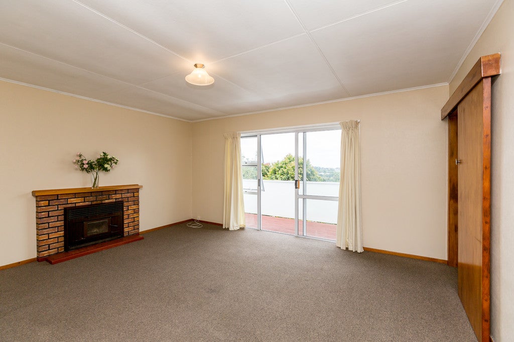 12B Blenheim Place, Vogeltown, New Plymouth - Carousel 2