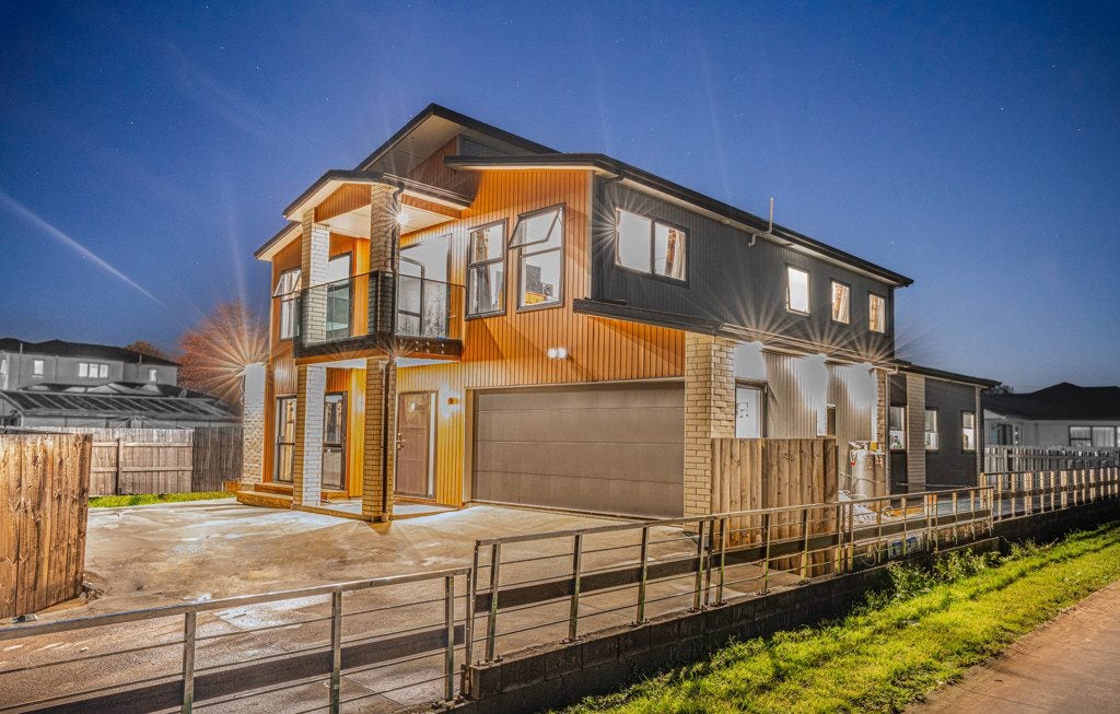 69A Manuroa Road, Takanini, Auckland - Carousel 1