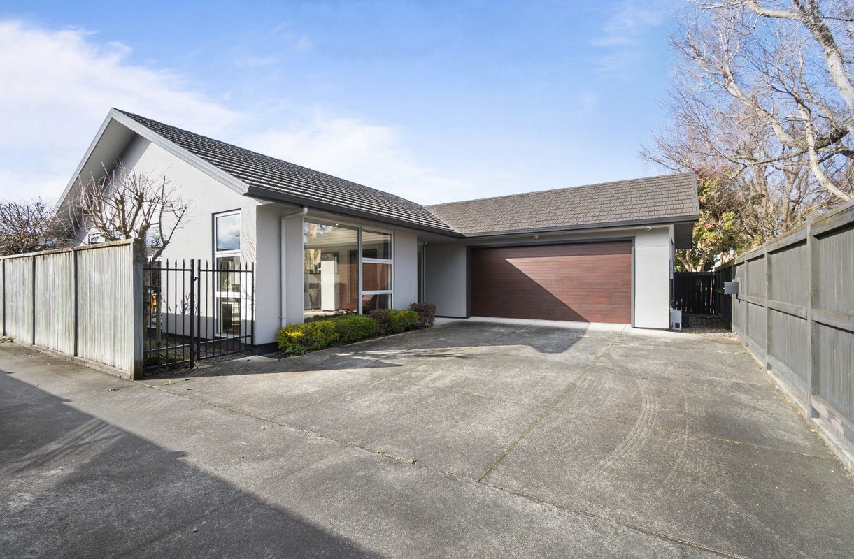 35 Union Street, Hokowhitu, Palmerston North - Carousel 1
