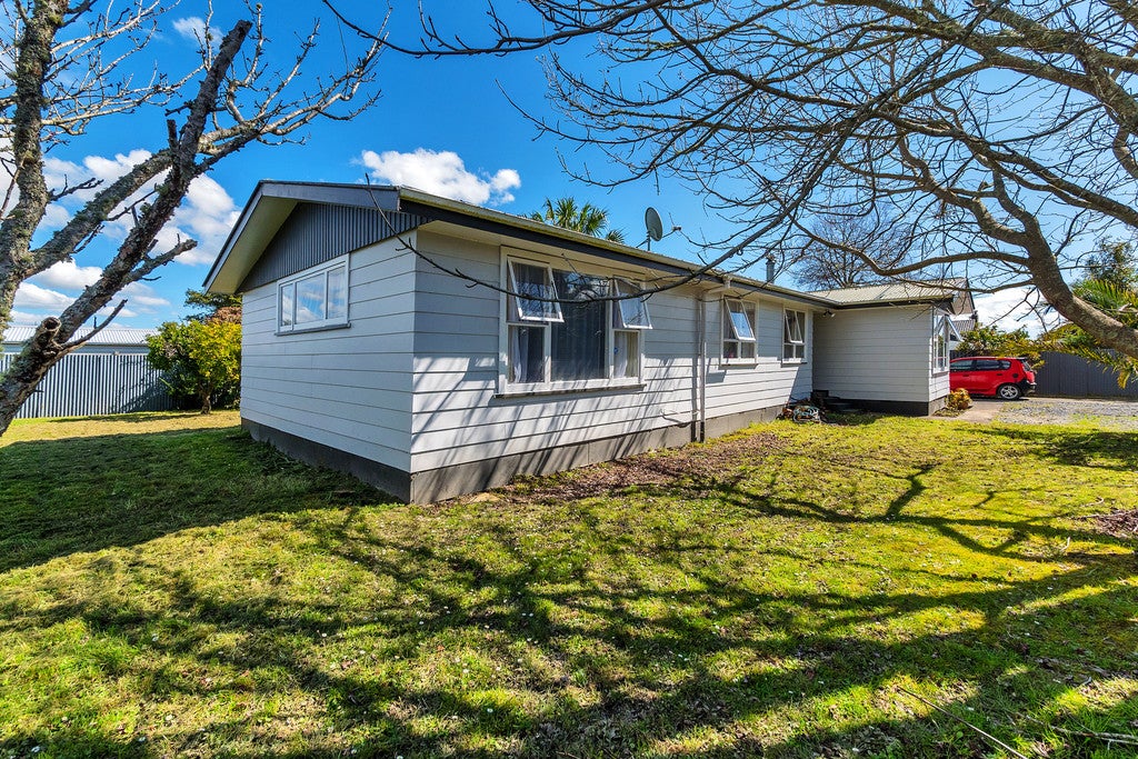 25 Dominion Road, Papakura, Papakura - Carousel 2