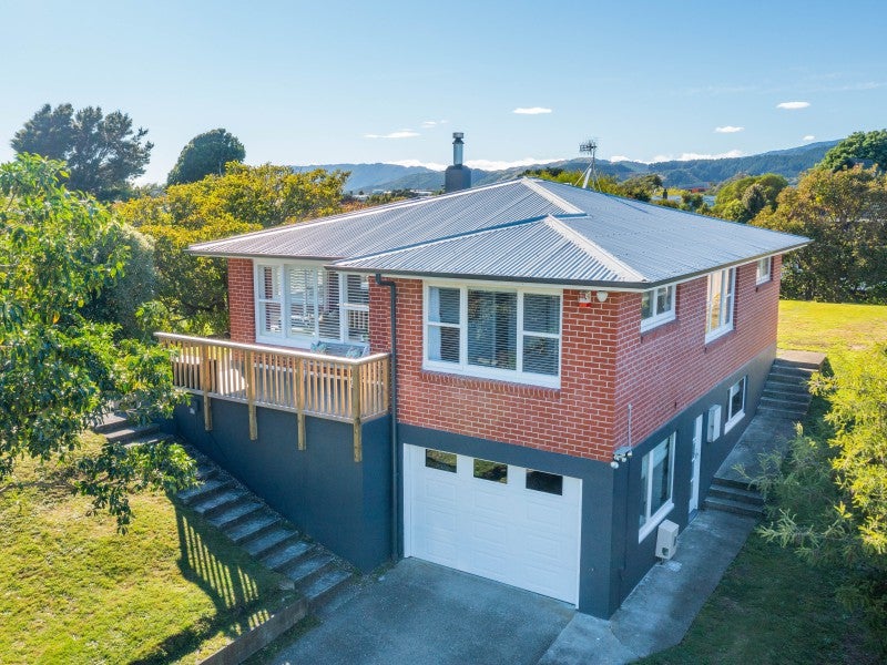 9 Allen Road, Raumati Beach, Paraparaumu - Carousel 1
