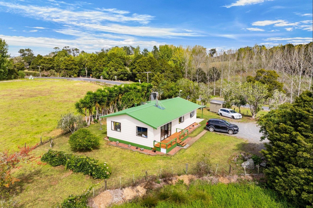 299 Tauraroa Road, Maungakaramea, Whangarei - Carousel 25