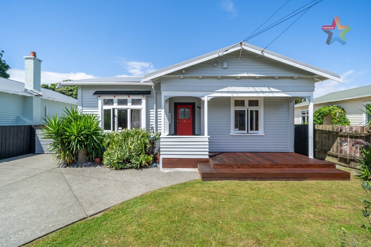 112 William Street, Petone, Lower Hutt - Carousel 1