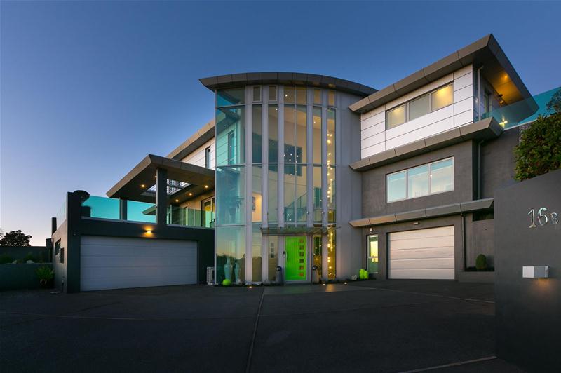 16B Links Drive, Waiwhakaiho, New Plymouth - Carousel 1