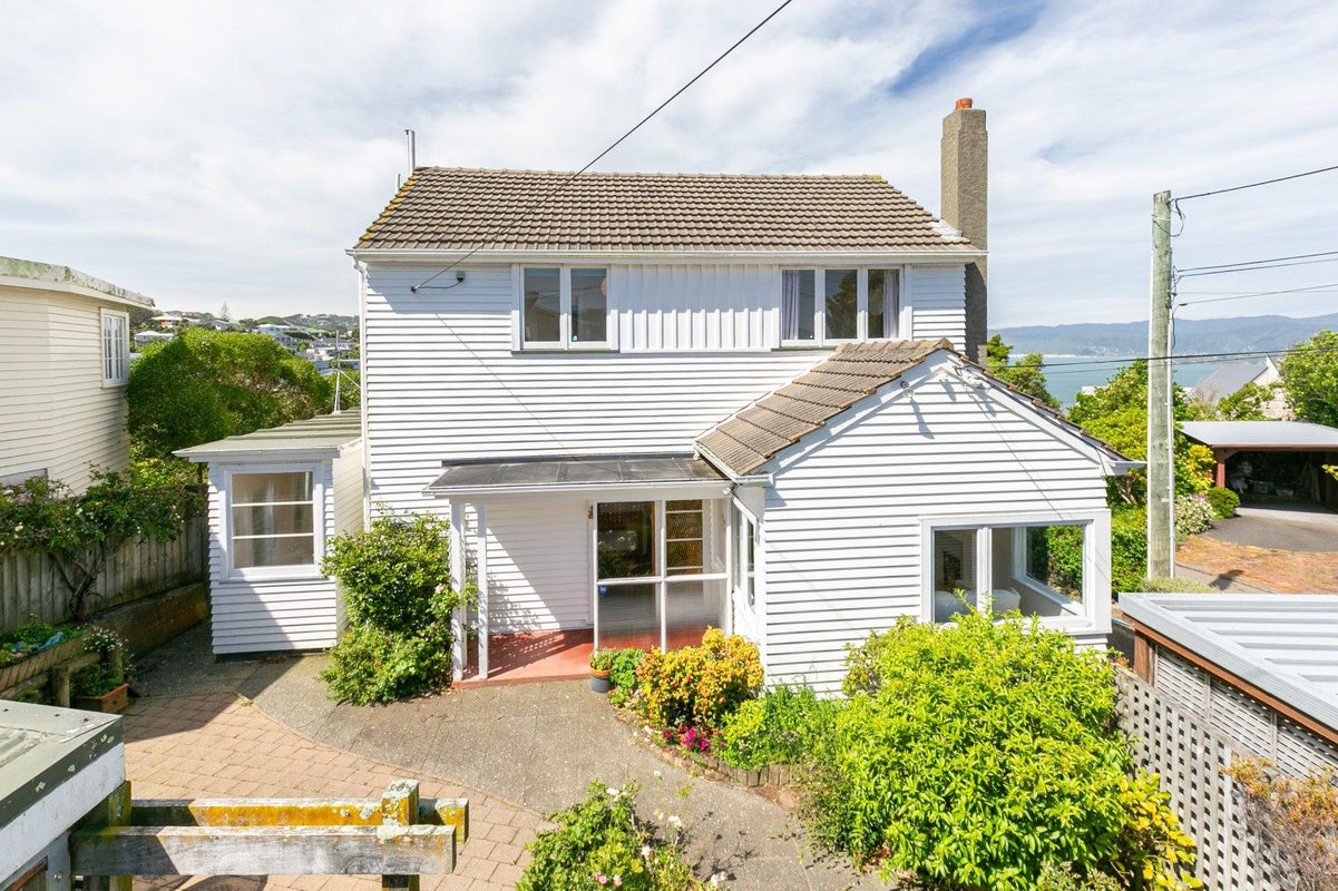 73 Amritsar Street, Khandallah, Wellington - Carousel 1