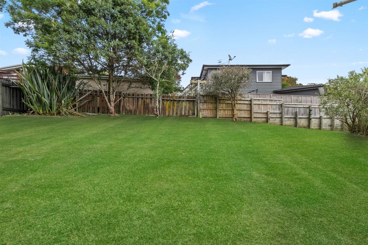 2/9 Hydra Place, Glen Eden, Auckland - Carousel 2