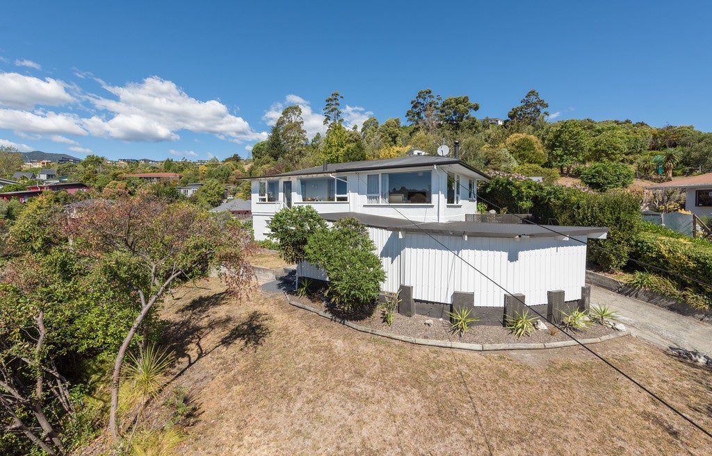 21 View Mount, Stoke, Nelson - Carousel 2