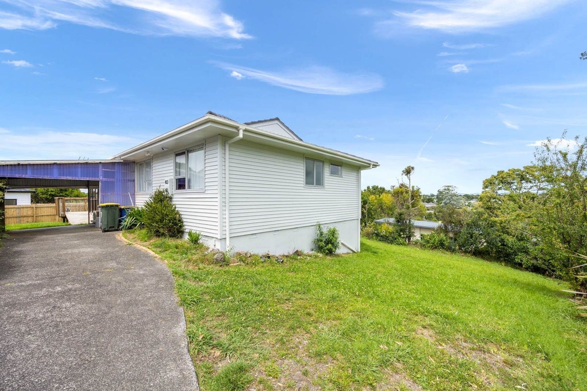 7 Shale Avenue, Massey, Auckland - Carousel 1