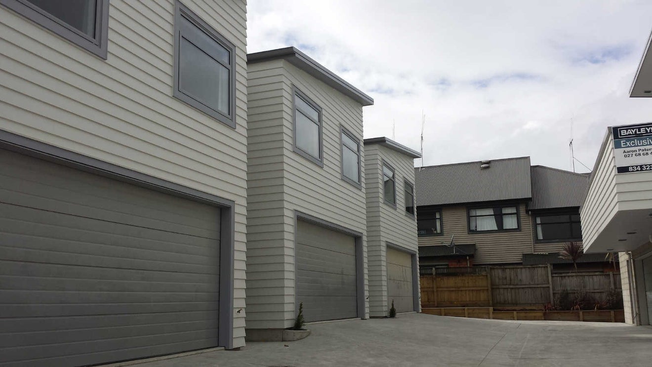 20D Kelvin Place, Hamilton East, Hamilton - Carousel 2