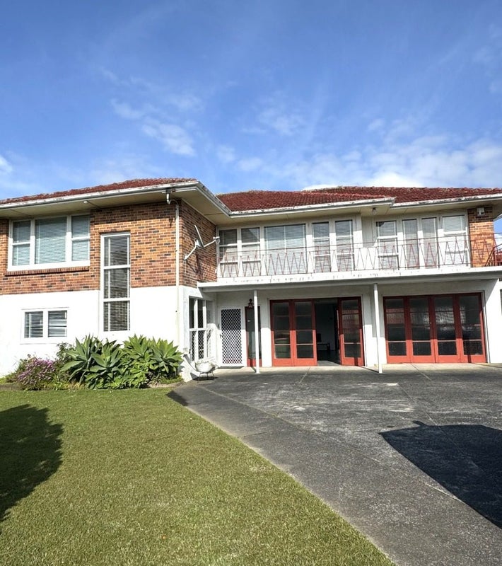 4176 Great North Road, Glendene, Auckland - Carousel 1