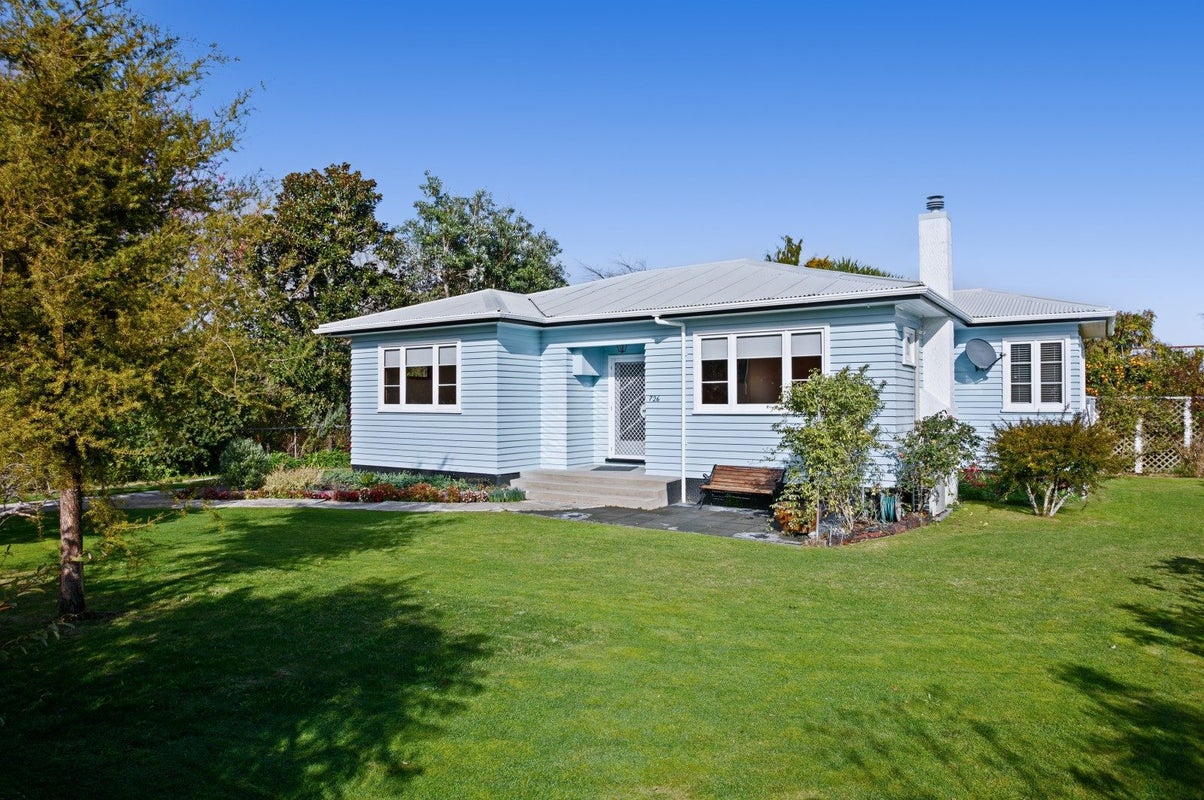 726 Gladstone Road, Te Hapara, Gisborne - Carousel 1