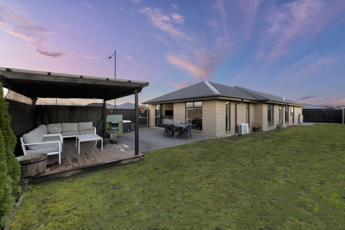 43 Lady Isaac Drive, Rolleston, Rolleston - Carousel 2