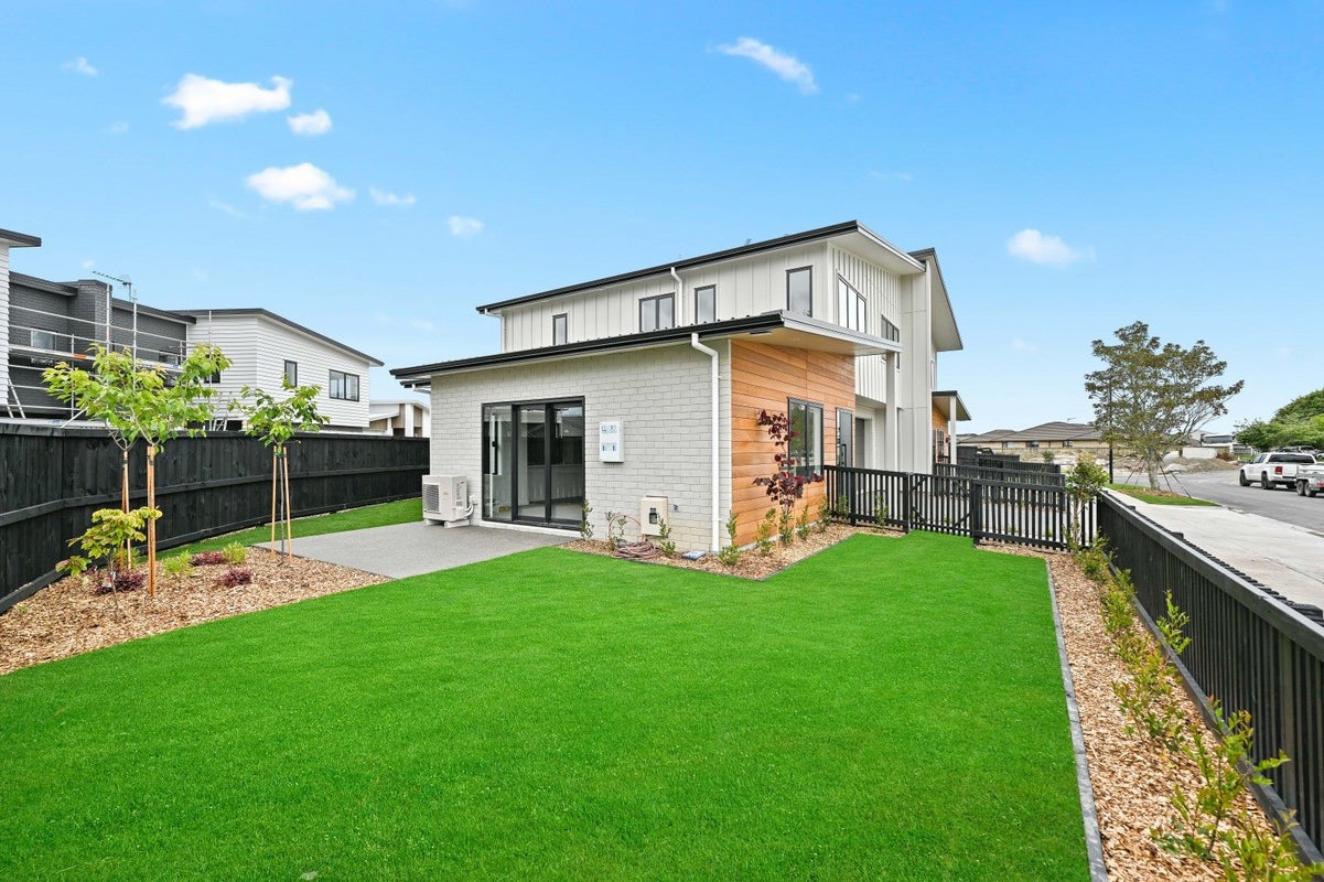 78 Maanihi Drive, Rototuna North, Hamilton - Carousel 2