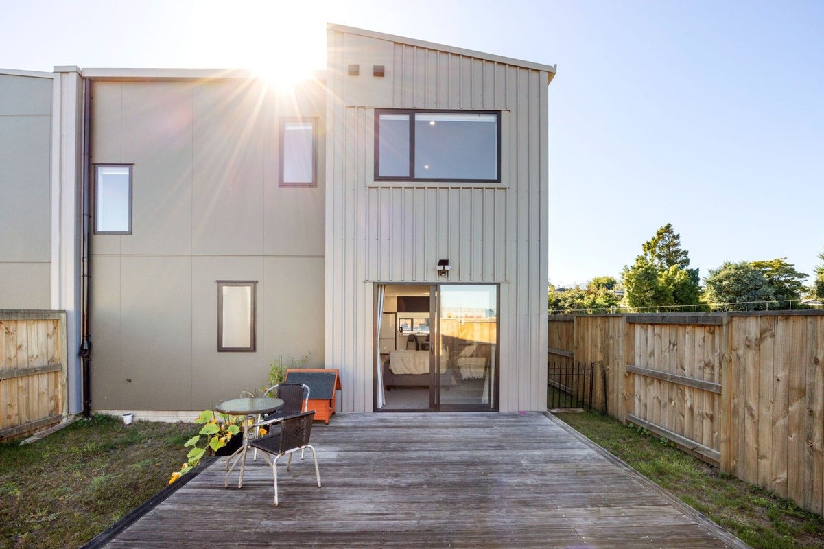 15 Jacks Landing Drive, Hamilton Lake, Hamilton - Carousel 2